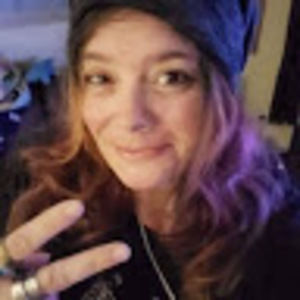 Meet your Posher, Debi